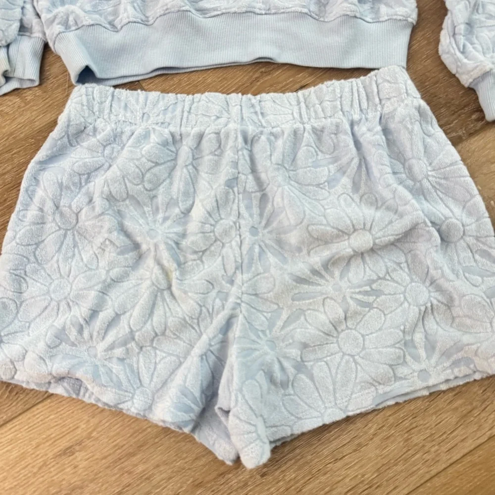 Old Navy light blue sweater short set